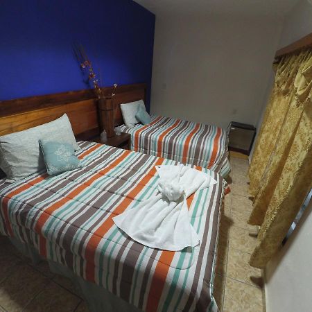 בקאלאר Hotel Lunas מראה חיצוני תמונה