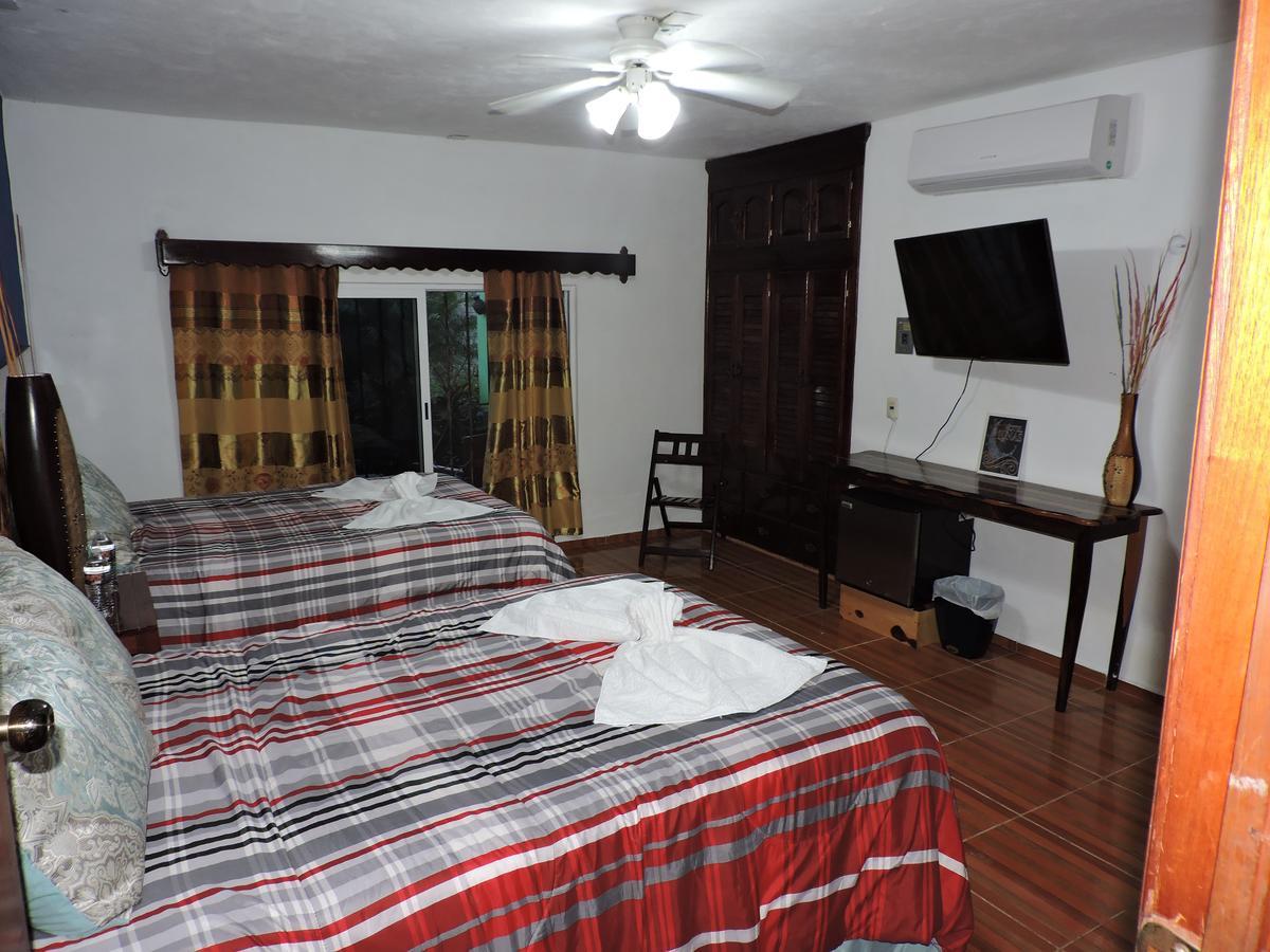 בקאלאר Hotel Lunas מראה חיצוני תמונה